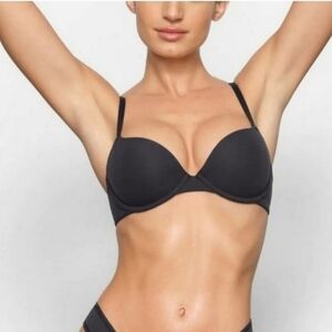 SKIMS Fits EVERYBODY Push-up Demi Bra Black Onyx Bra 38DDD